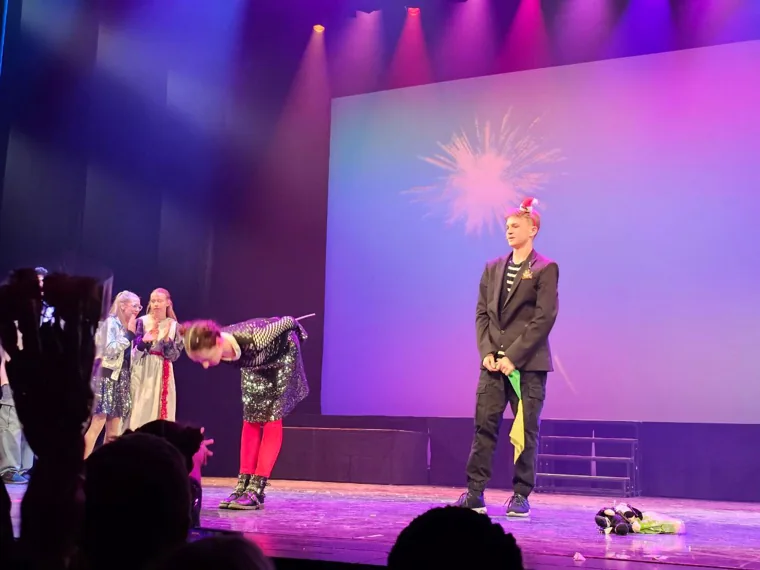 XMAS Misfits: Ein Moment im Licht